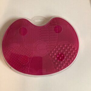 Sigma Beauty Spa Express Cleaning Mat Brush Cleaner